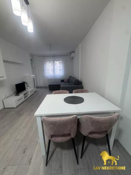 JANKA ČMELIKA | 4zida.rs