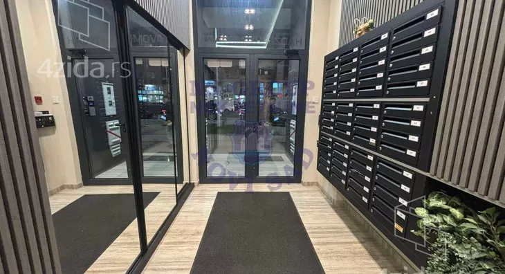 Troiposoban stan | 4zida