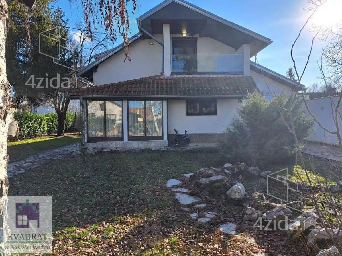Kuća | 4zida