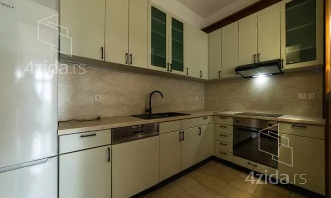 4-etažna kuća | 4zida