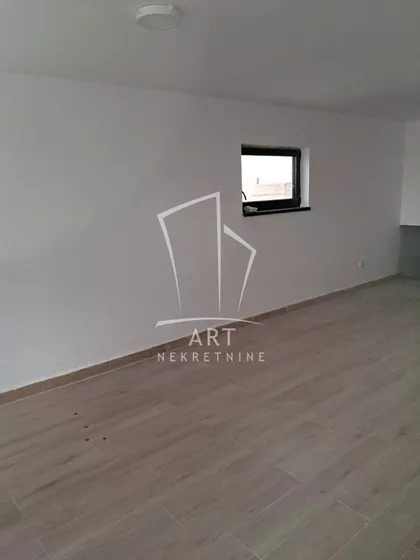 Albanske spomenice | 4zida.rs