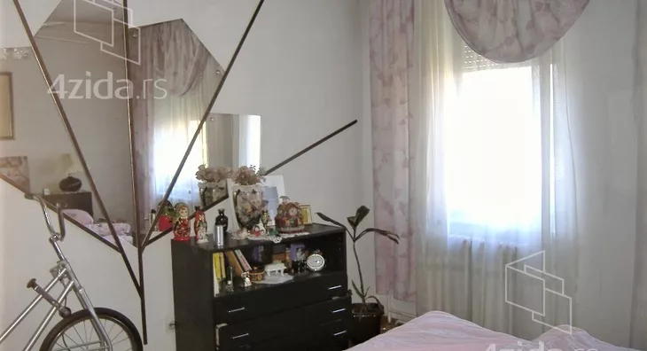 4-etažna kuća | 4zida