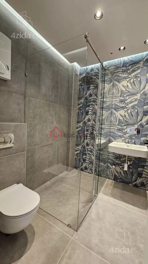 Petosoban stan | 4zida