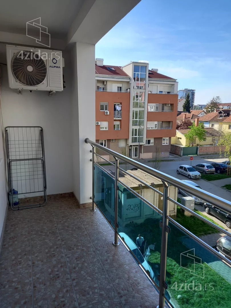 Garsonjera | 4zida
