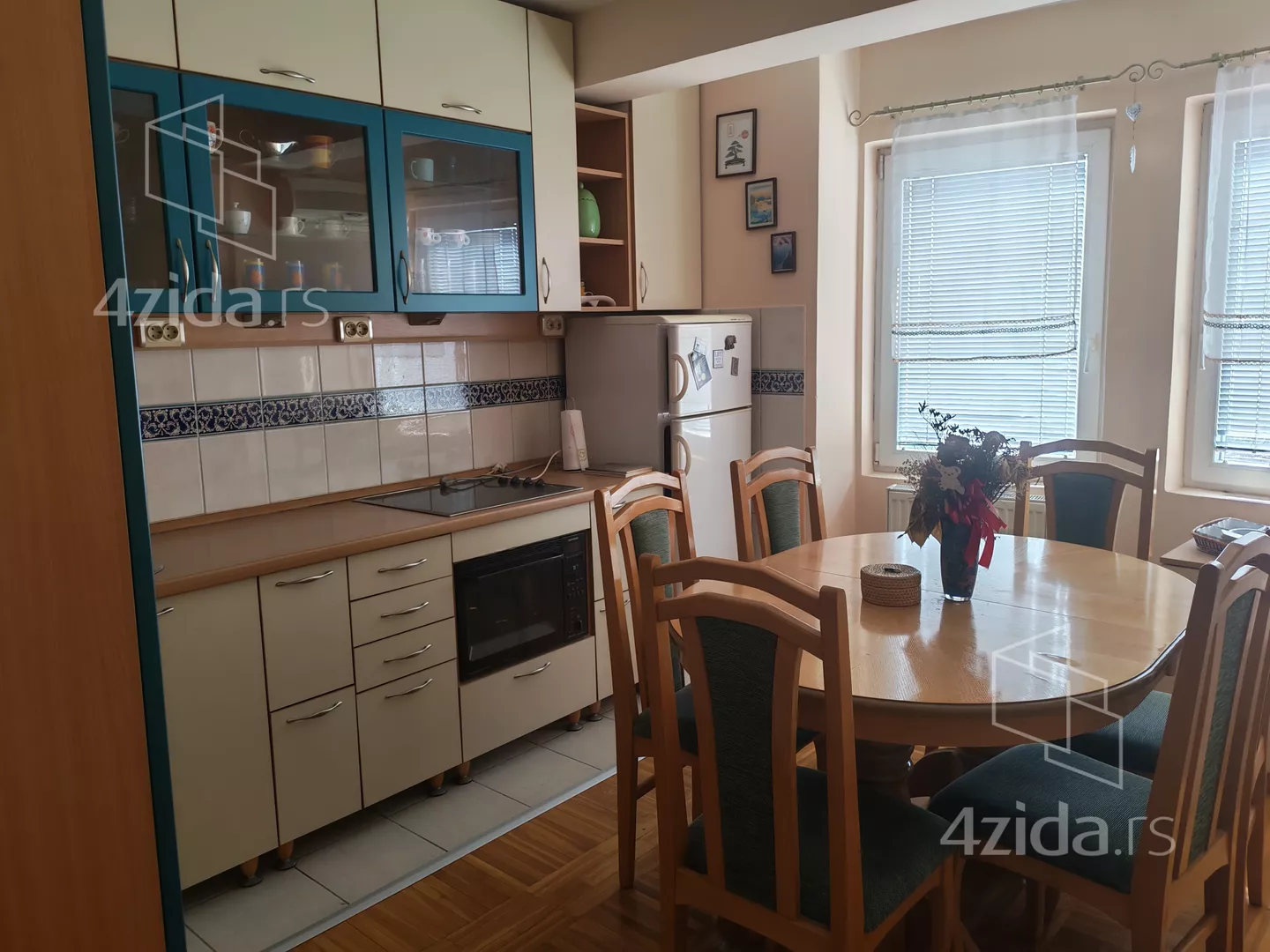 Dvoiposoban stan | 4zida