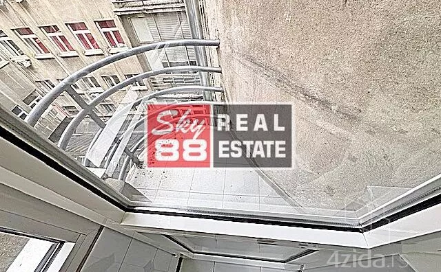 Četvoroiposoban stan | 4zida