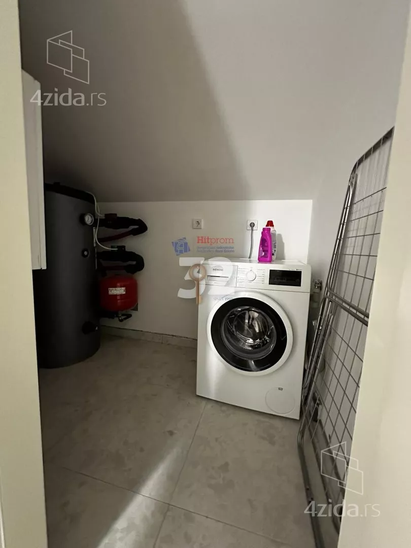 Petosoban stan | 4zida