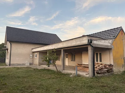 Milisava Belovukovića 7 | 4zida.rs
