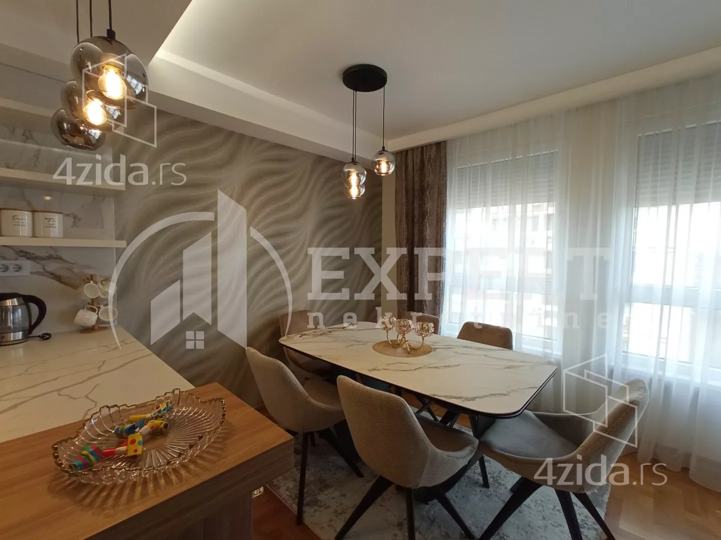 Dvoiposoban stan | 4zida