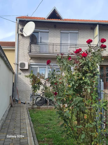 Svetozara Miletića 24 | 4zida.rs