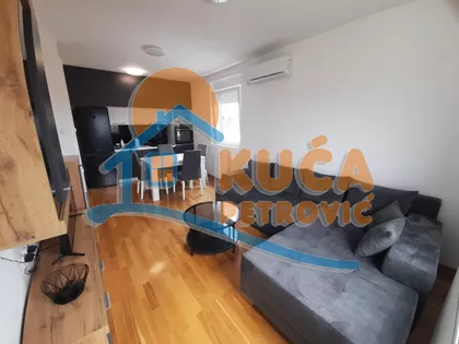 Taska Uzunovića | 4zida.rs