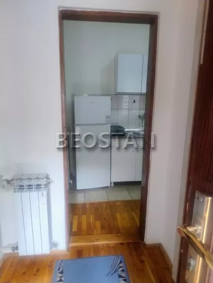 Zmaj Jovina | 4zida.rs