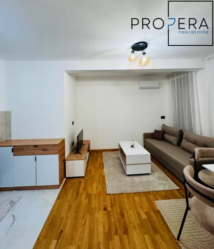 Cara Dušana | 4zida.rs