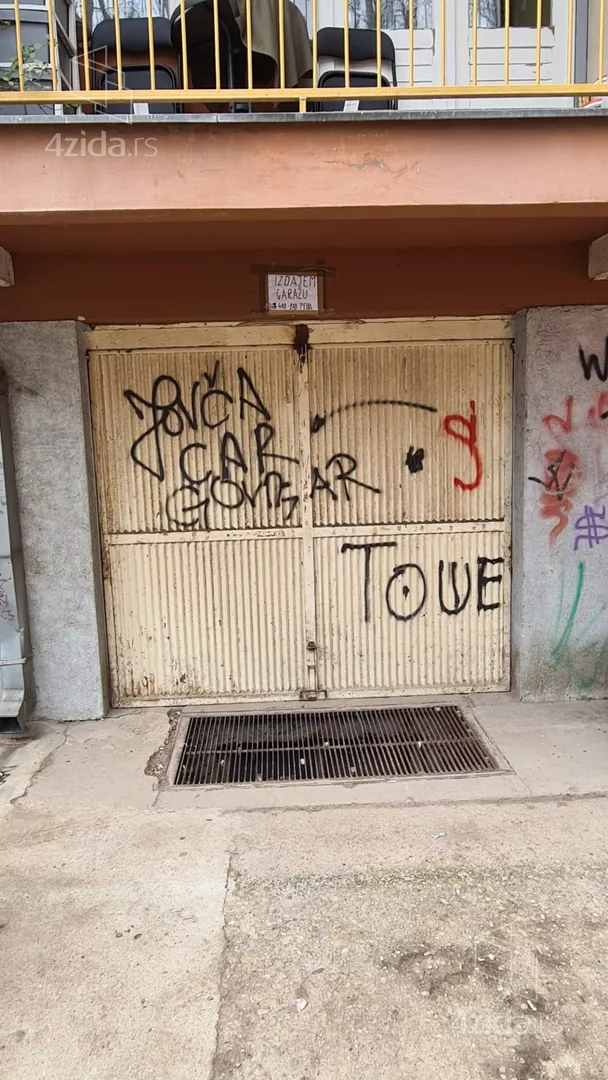 Garaža | 4zida