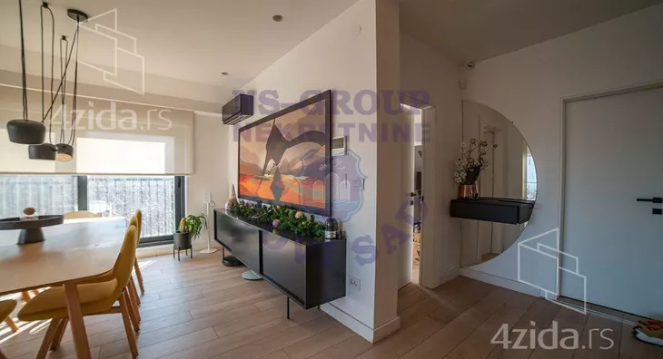 Petosoban stan | 4zida