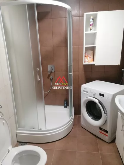 Bulevar Cara Lazara | 4zida.rs