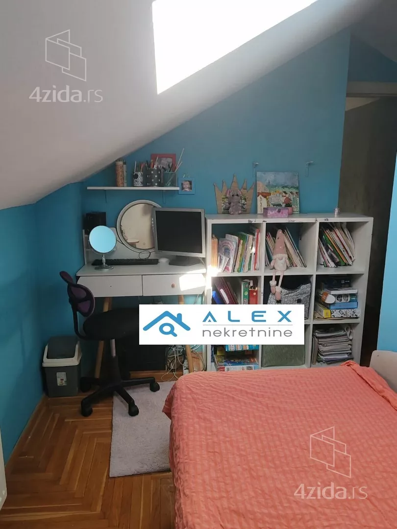 Troiposoban stan | 4zida