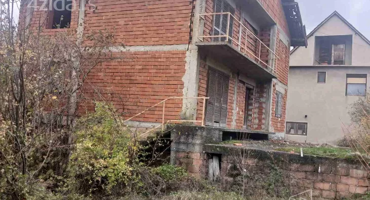 3-etažna kuća | 4zida