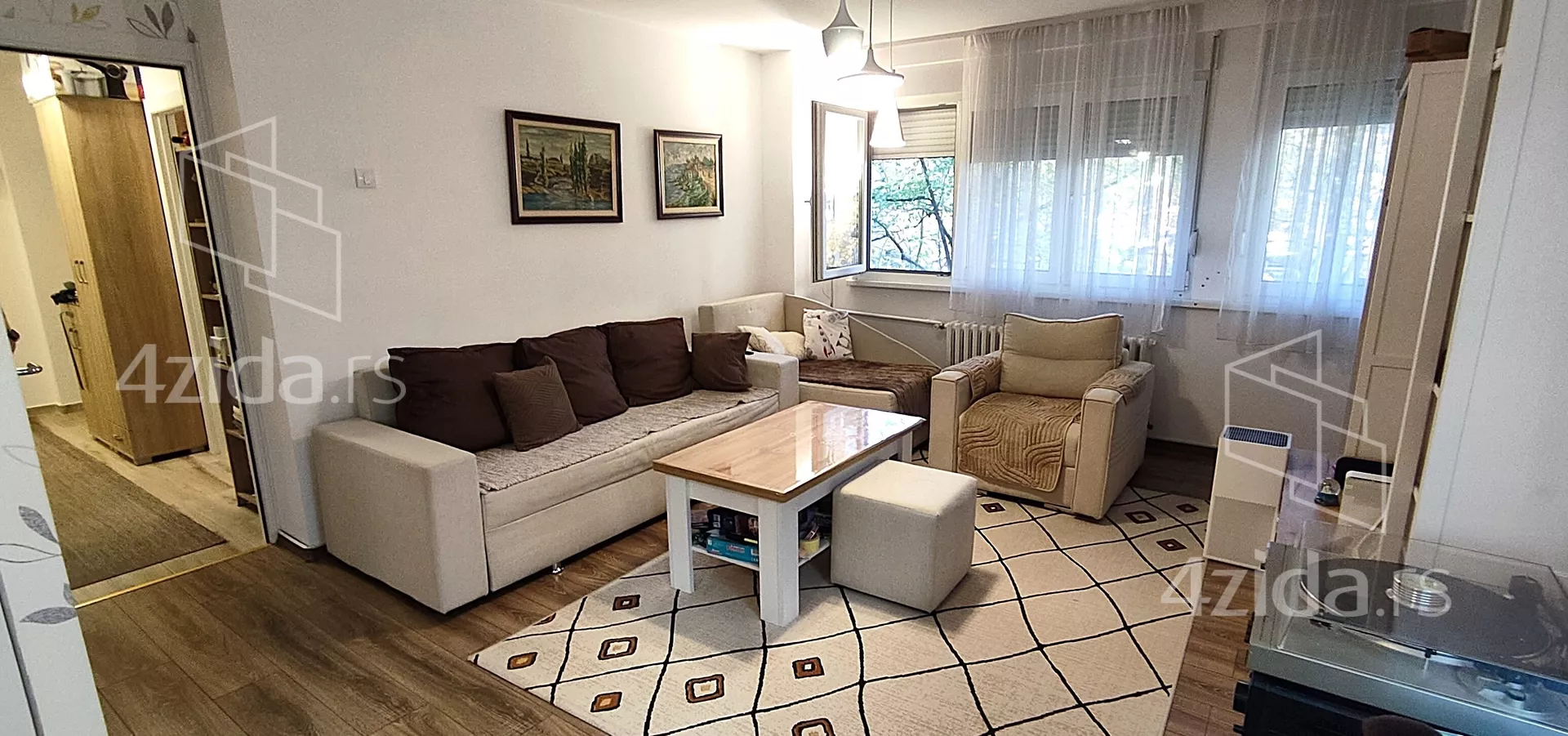 Trosoban stan | 4zida