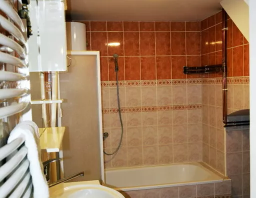 Šestosoban stan | 4zida