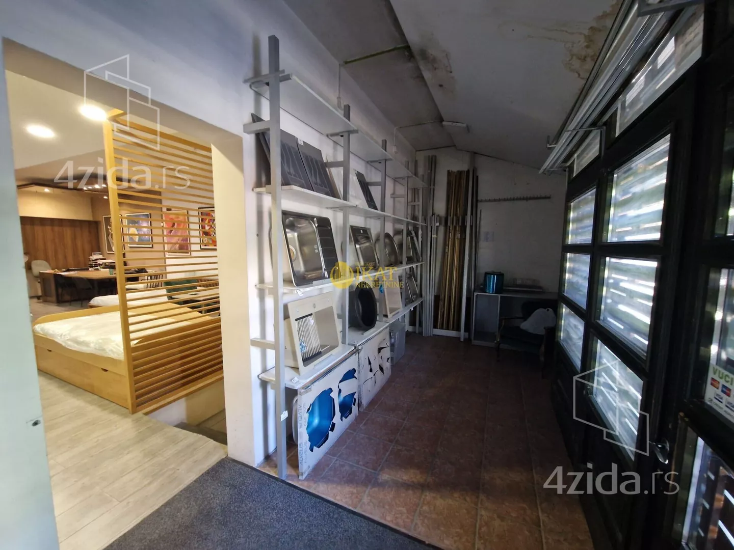 Lokal | 4zida