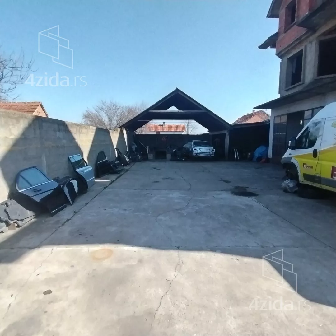 Poslovni prostor | 4zida