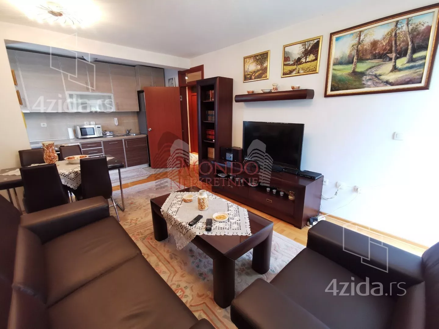 Jednoiposoban stan | 4zida