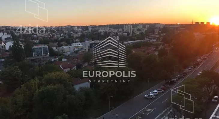 Četvoroiposoban stan | 4zida