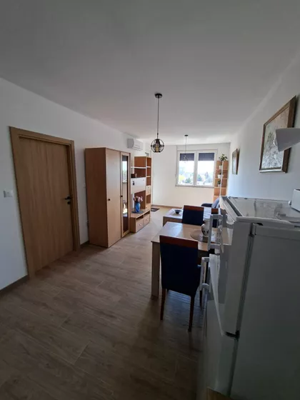 Dr Tihomira Ostojića 54 | 4zida.rs