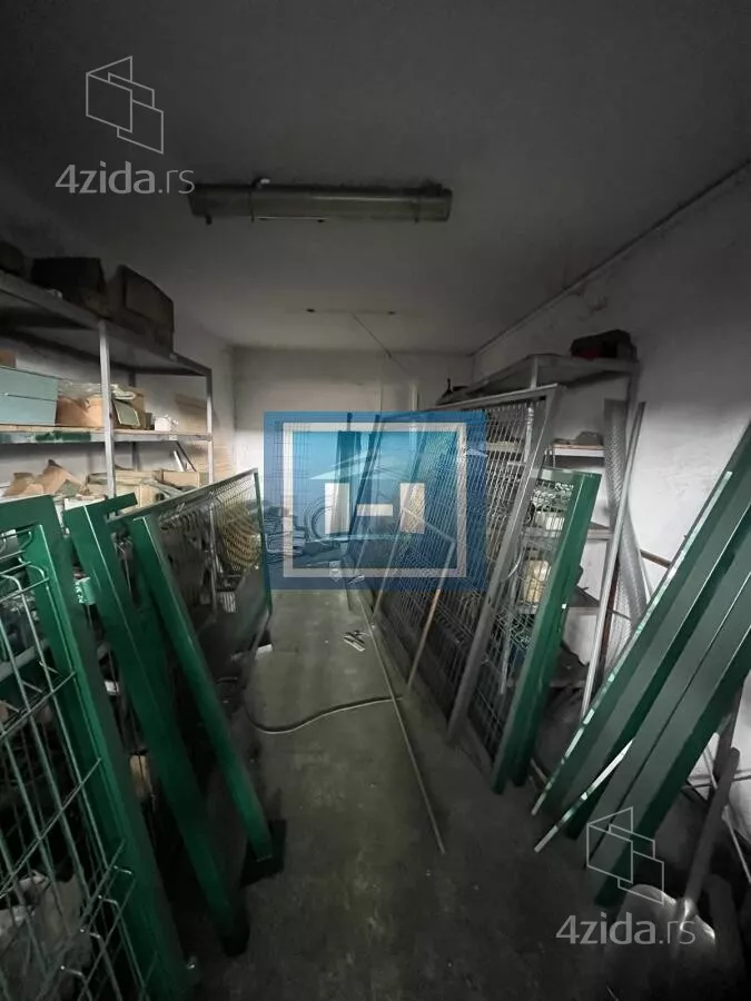 Poslovni prostor | 4zida