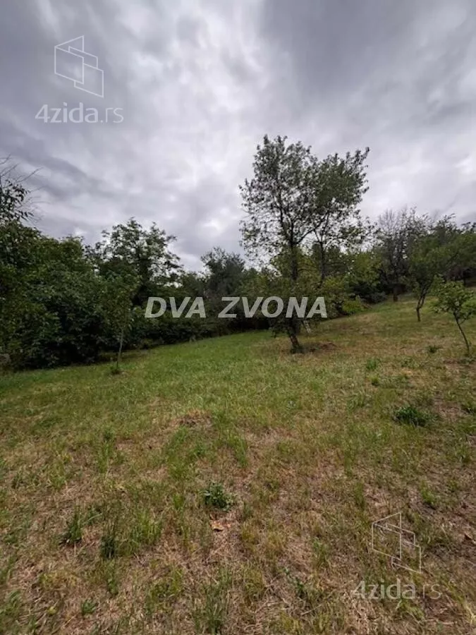 Plac | 4zida