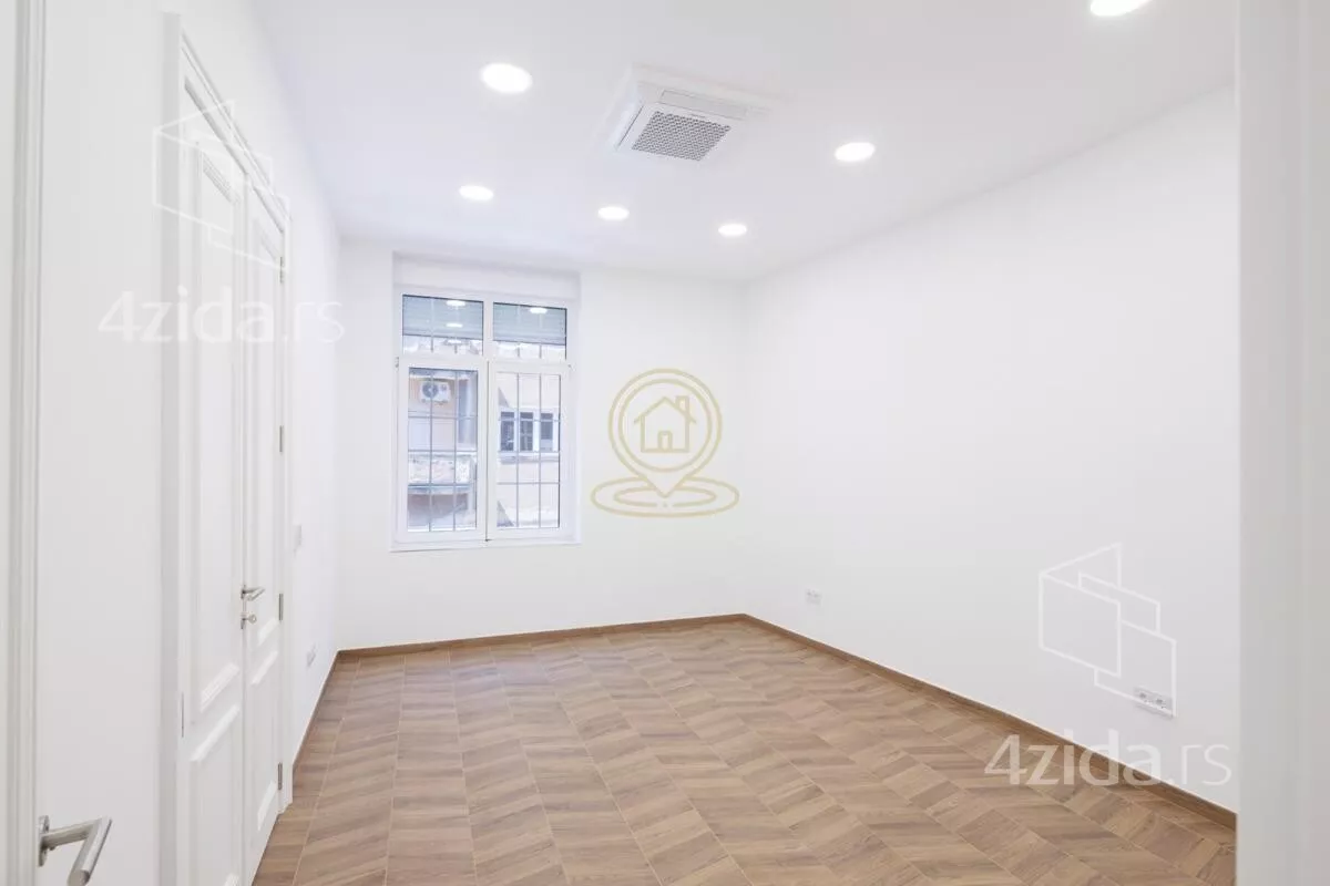 Četvoroiposoban stan | 4zida