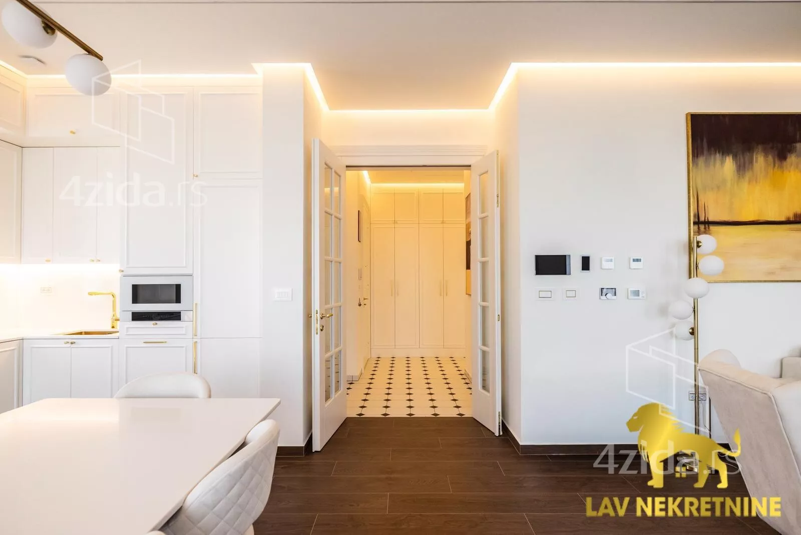 Petosoban stan | 4zida