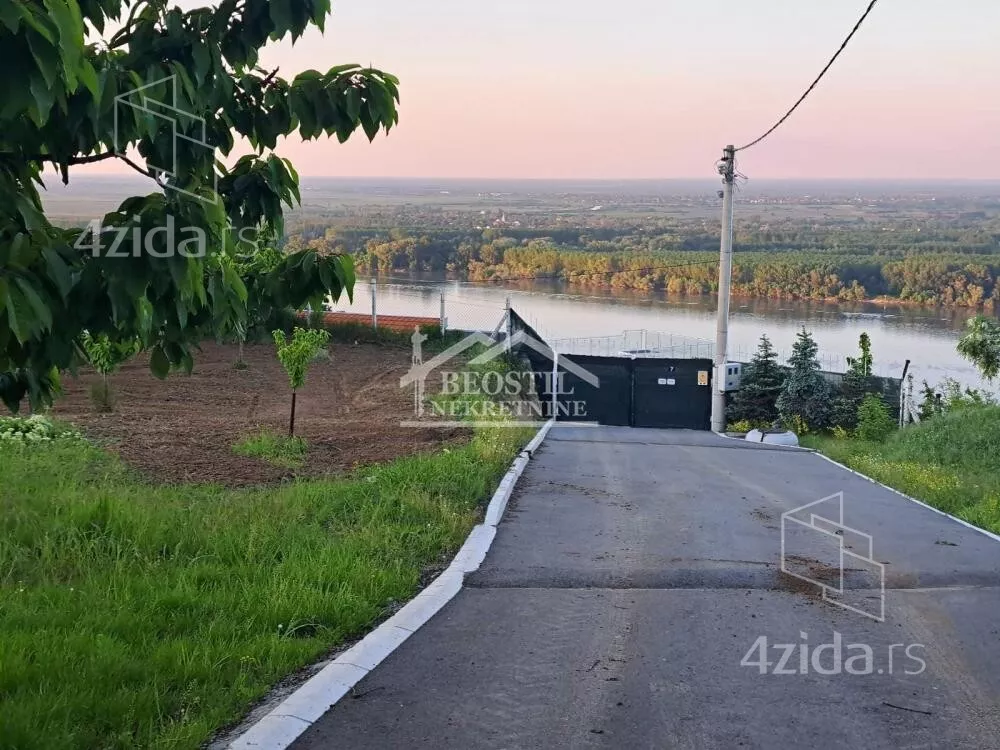 Građevinsko zemljište | 4zida