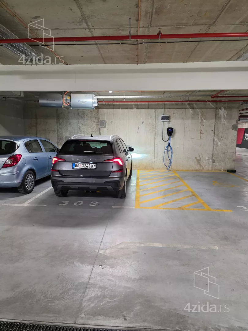 Parking | 4zida