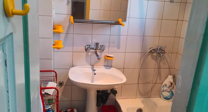 Četvoroiposoban stan | 4zida