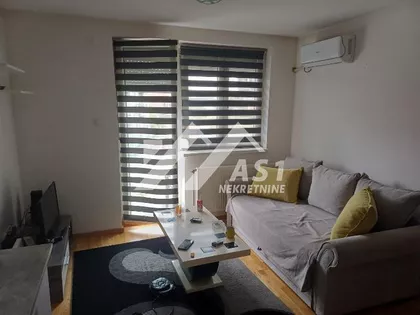 Marije Bursać | 4zida.rs