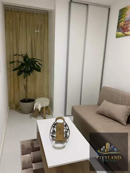 Crveni Pevac | 4zida.rs