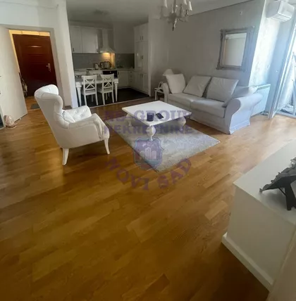 Petra Drapšina | 4zida.rs