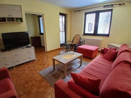 Nedeljka Gvozdenovića | 4zida.rs