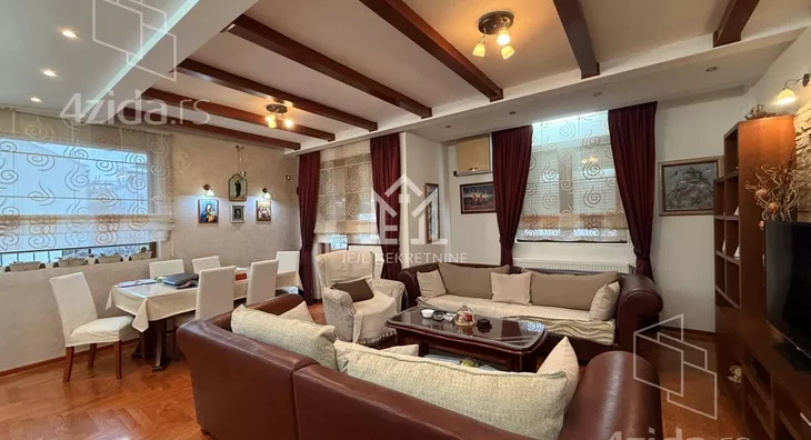 Petosoban stan | 4zida