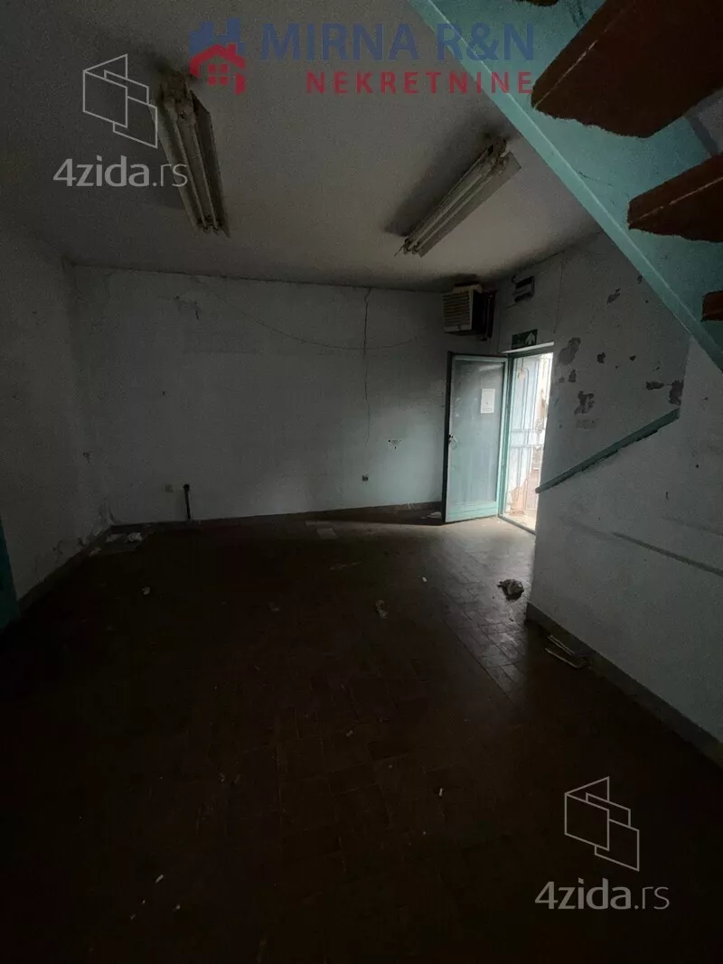 Lokal | 4zida