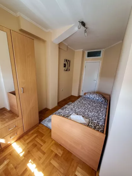 Kej Kola Srpskih Sestara 15 | 4zida.rs