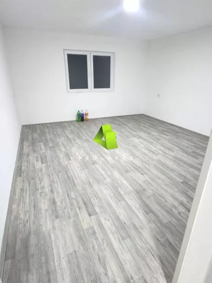 Donji Komren | 4zida.rs