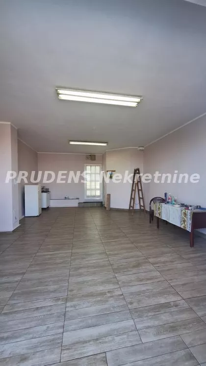 Ruža | 4zida.rs