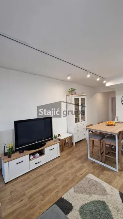 Dragana Rakića | 4zida.rs