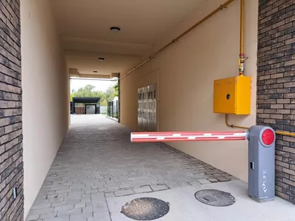 Heroja Pinkija 31 | 4zida.rs