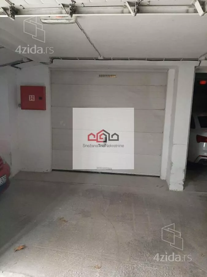 Garaža/Parking | 4zida