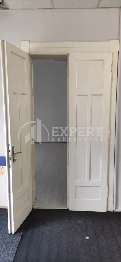 Obrenovićeva | 4zida.rs