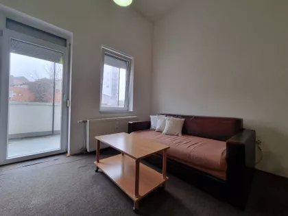 Luke Sučića | 4zida.rs